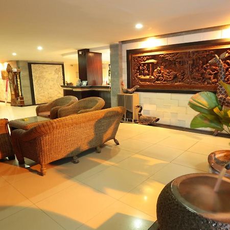 La Walon Hotel Kuta Lombok Esterno foto