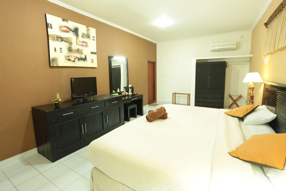 La Walon Hotel Kuta Lombok Esterno foto