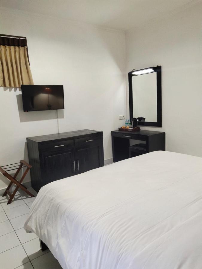 La Walon Hotel Kuta Lombok Esterno foto
