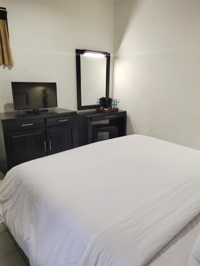 La Walon Hotel Kuta Lombok Esterno foto