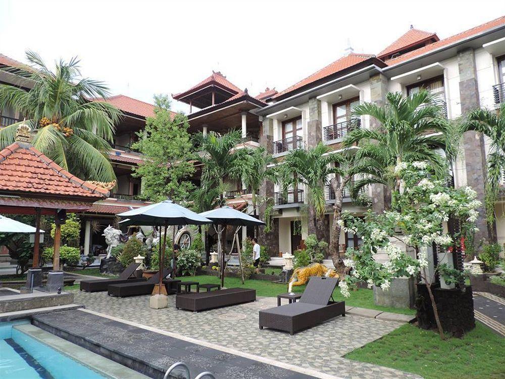 La Walon Hotel Kuta Lombok Esterno foto
