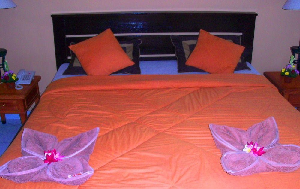 La Walon Hotel Kuta Lombok Esterno foto