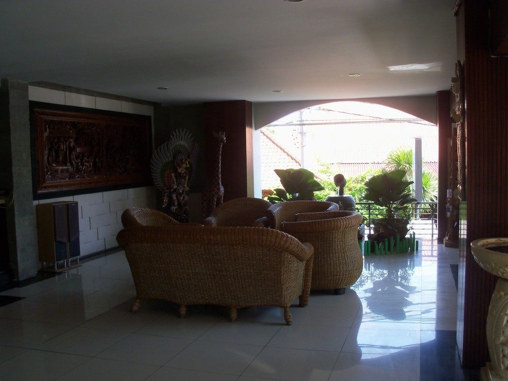 La Walon Hotel Kuta Lombok Esterno foto