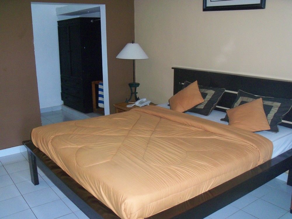La Walon Hotel Kuta Lombok Esterno foto
