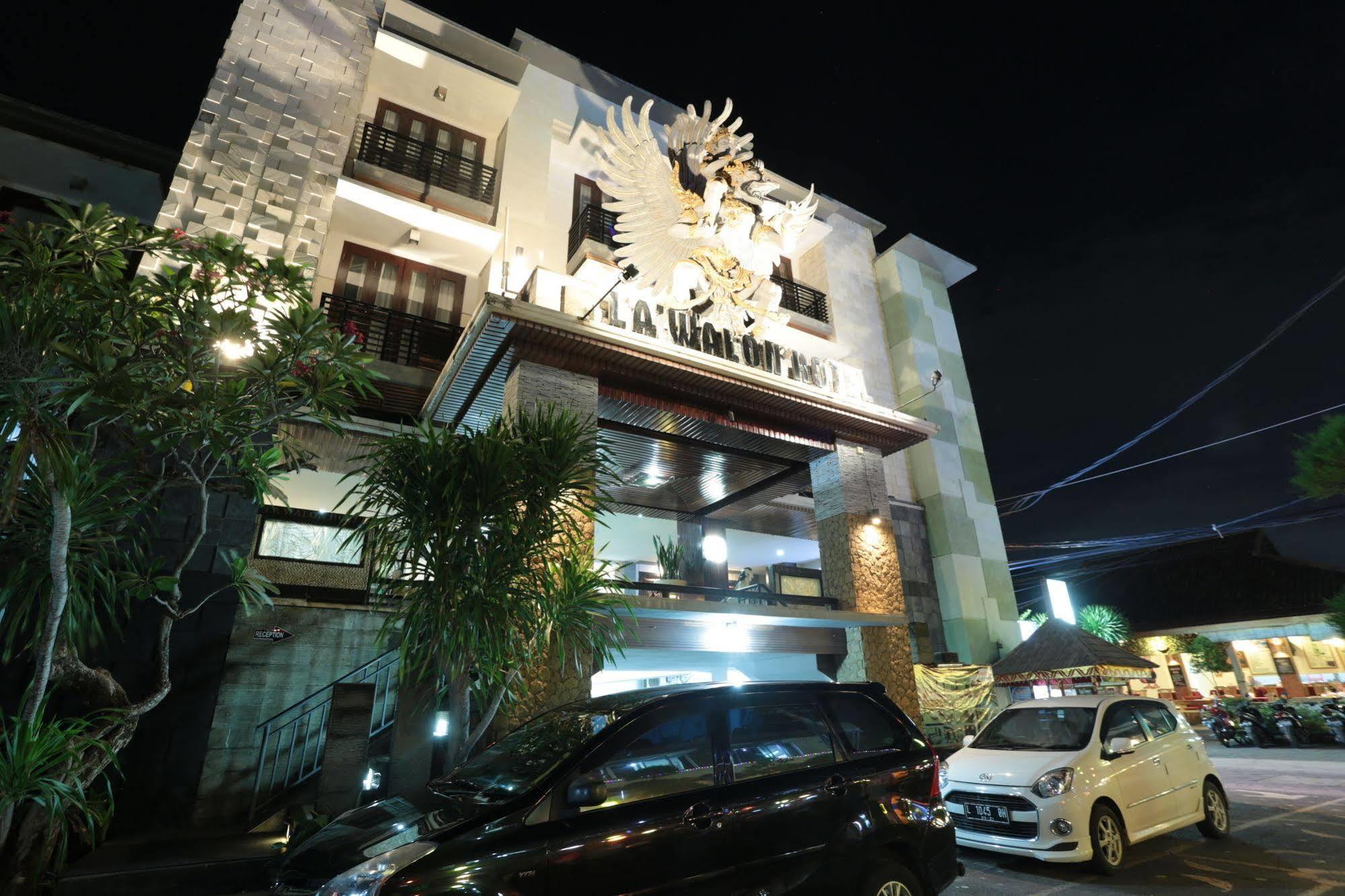 La Walon Hotel Kuta Lombok Esterno foto