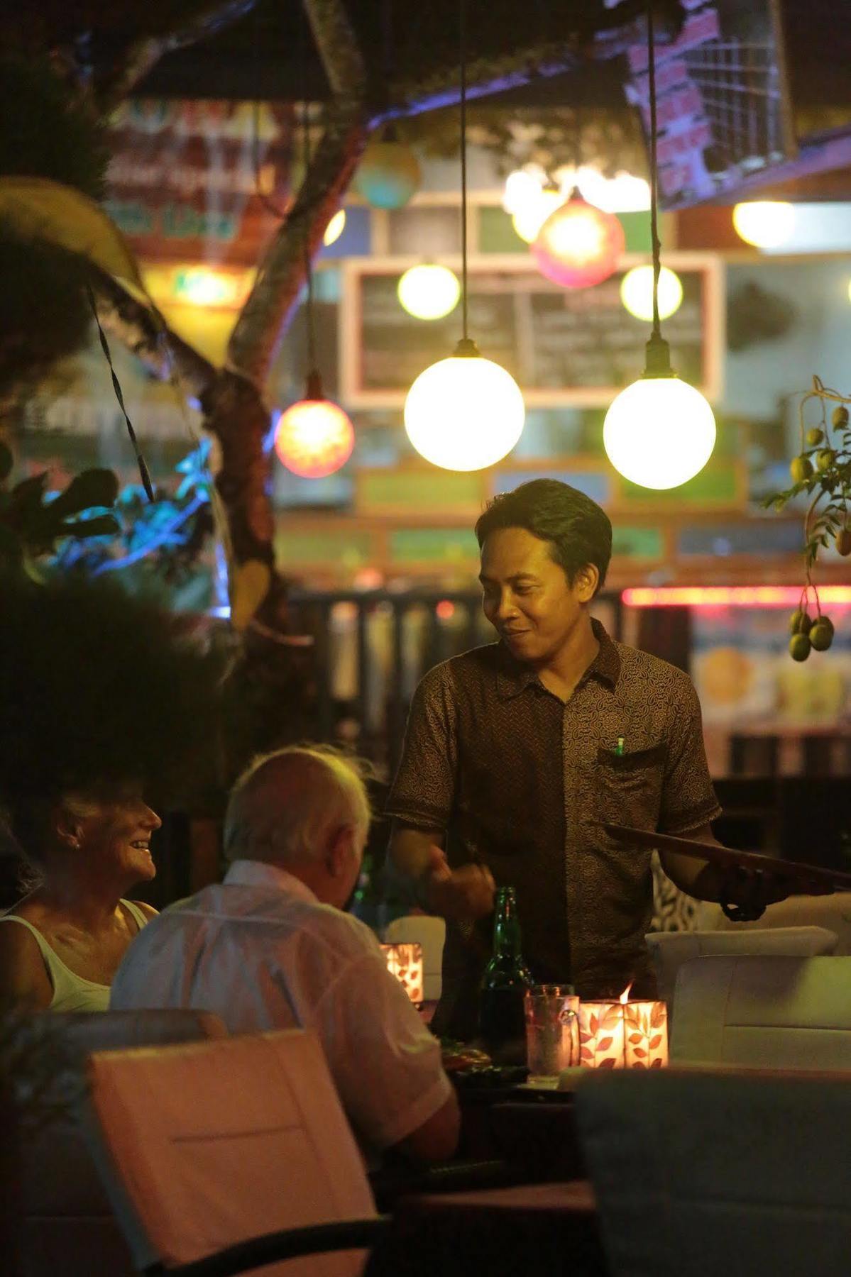 La Walon Hotel Kuta Lombok Esterno foto