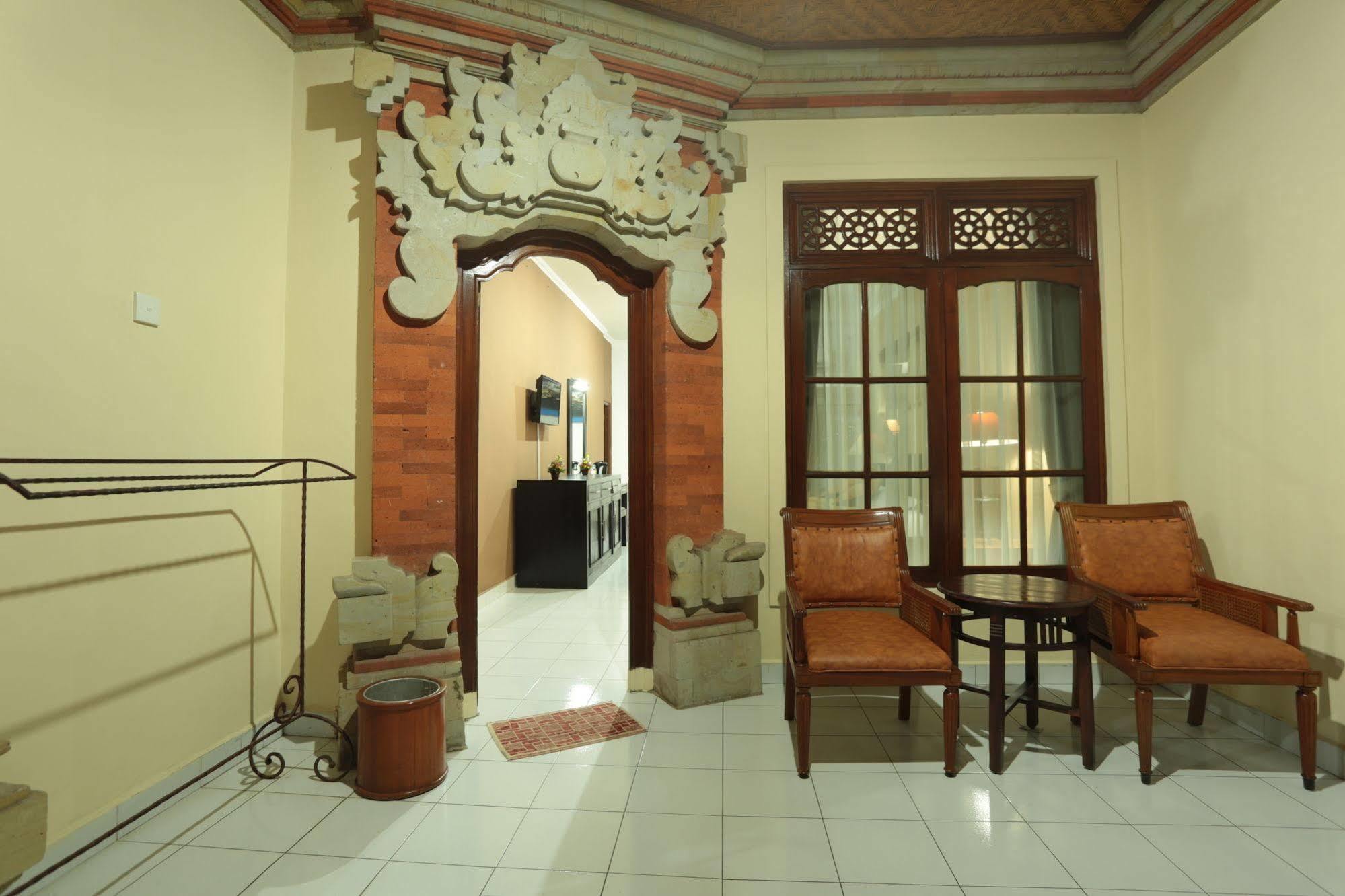 La Walon Hotel Kuta Lombok Esterno foto