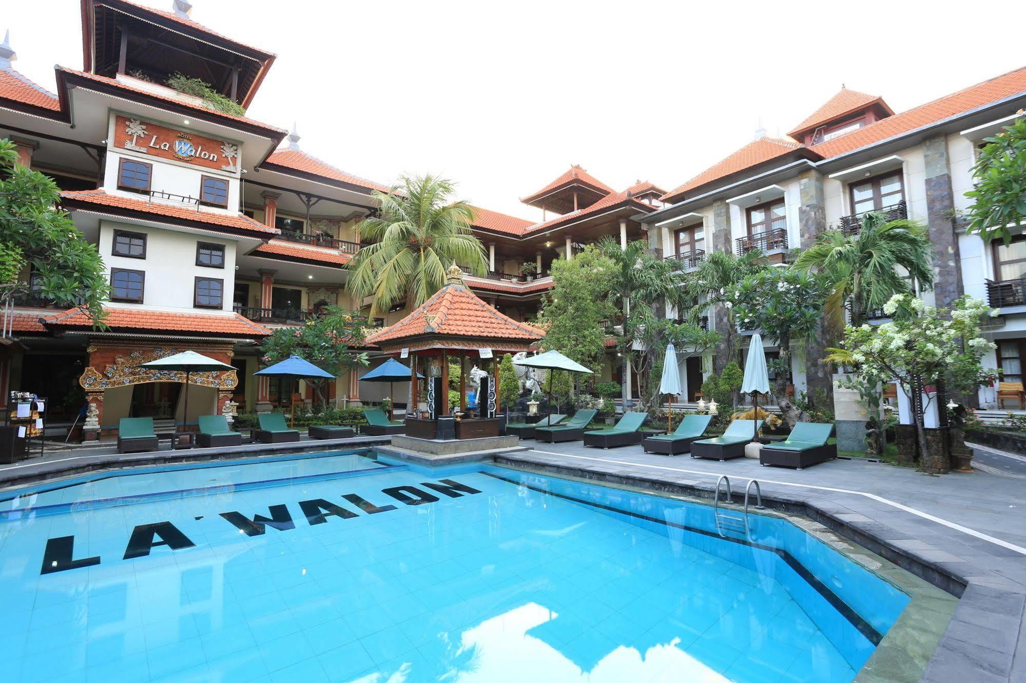 La Walon Hotel Kuta Lombok Esterno foto